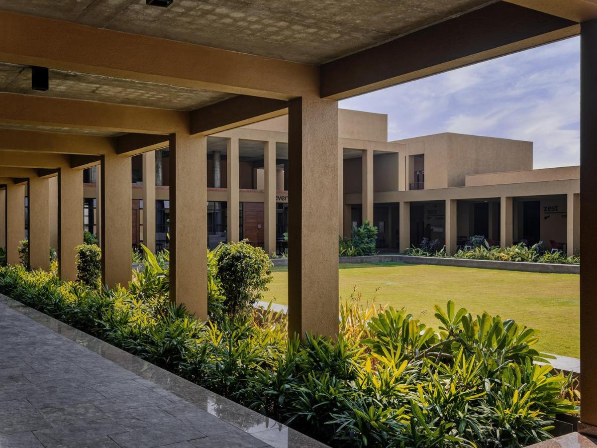 Hotel Mayur Express Sangamner Luaran gambar